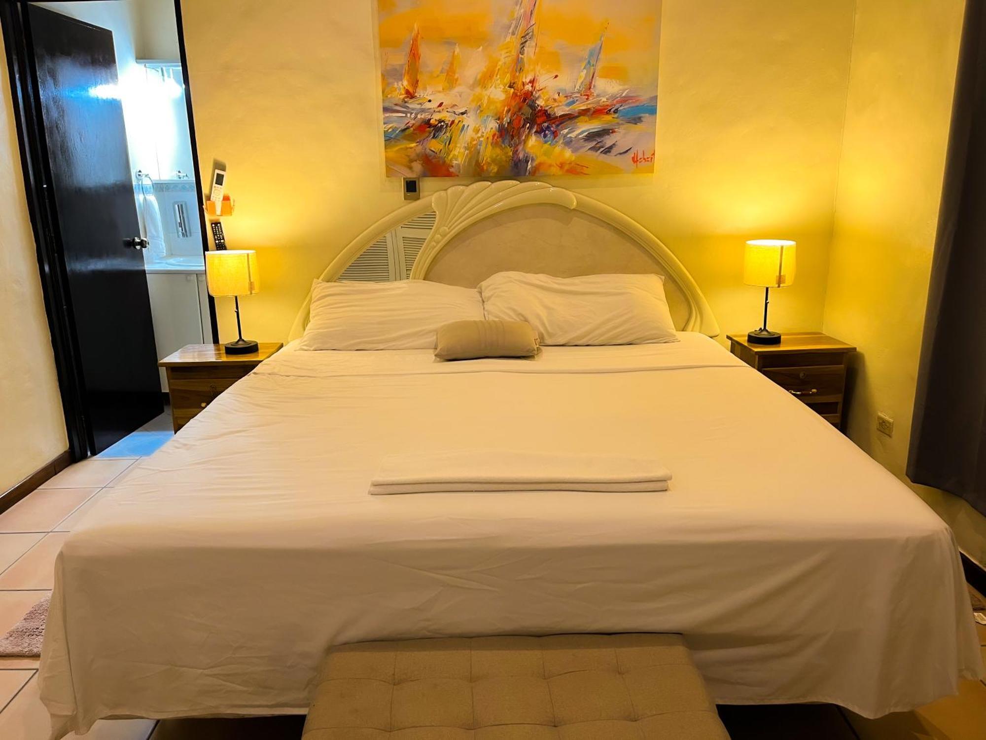 Dos Banos Completos Wifi Y Ac Todo El Apto, San Salvador, Colonia Escalon Apartamento *